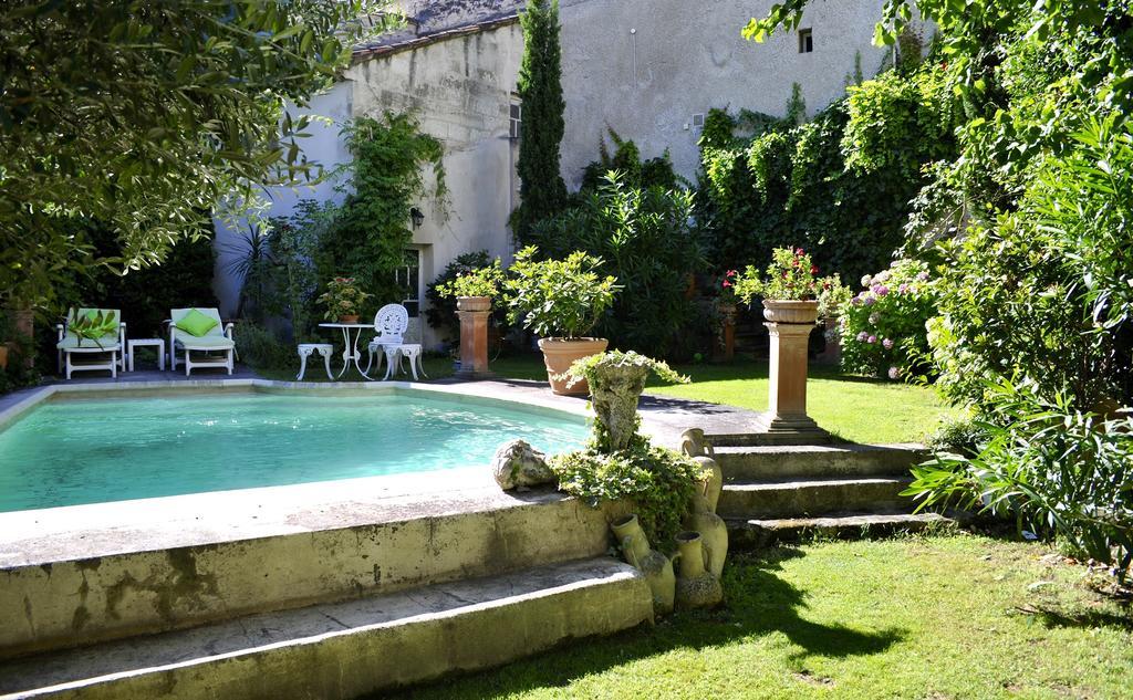 Les Saisons Bed & Breakfast Villeneuve-lès-Avignon Екстериор снимка
