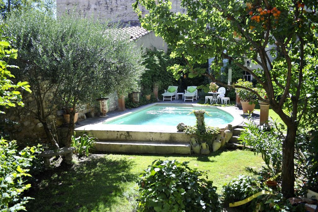 Les Saisons Bed & Breakfast Villeneuve-lès-Avignon Екстериор снимка