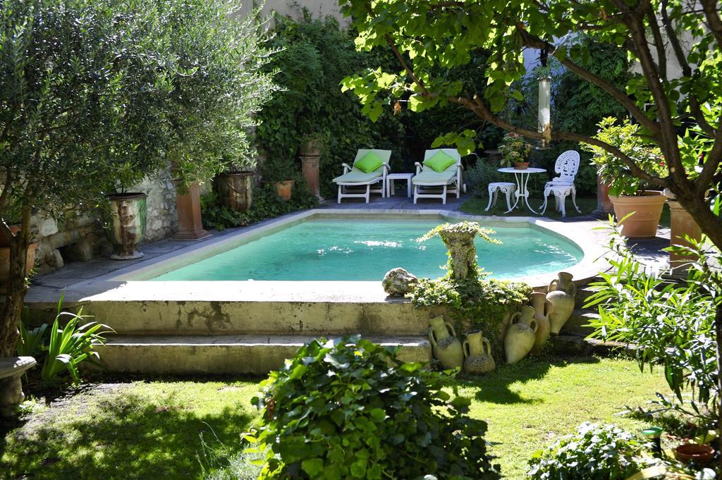 Les Saisons Bed & Breakfast Villeneuve-lès-Avignon Екстериор снимка